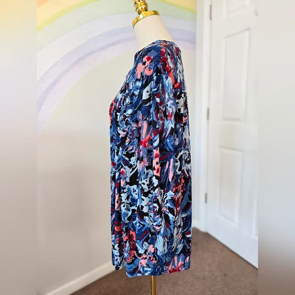 New Directions Curvy | 2X | Abstract Floral 3/4 Sleeve Blouse - Picture 2 of 6
